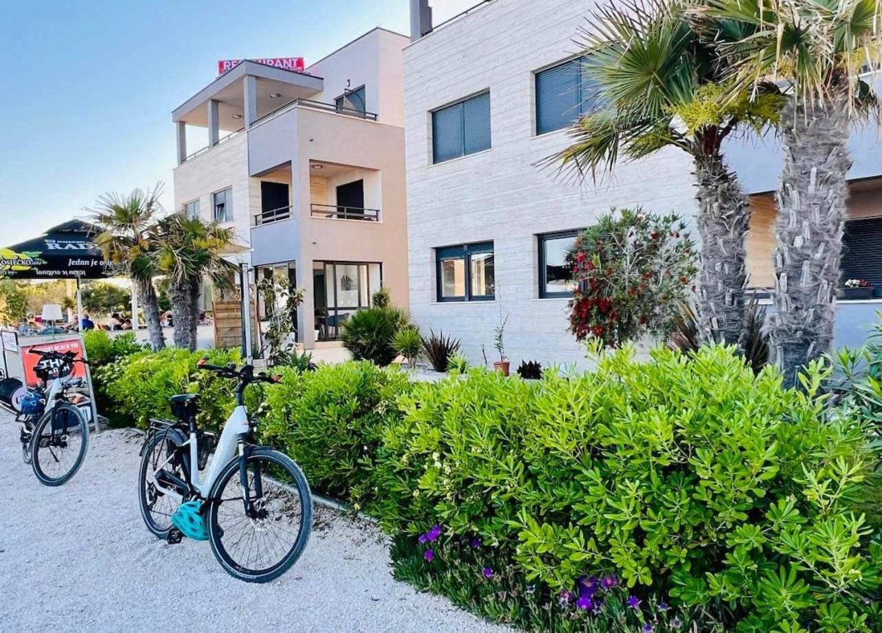 Apartments The Beach Resort Vir Zewnętrze zdjęcie