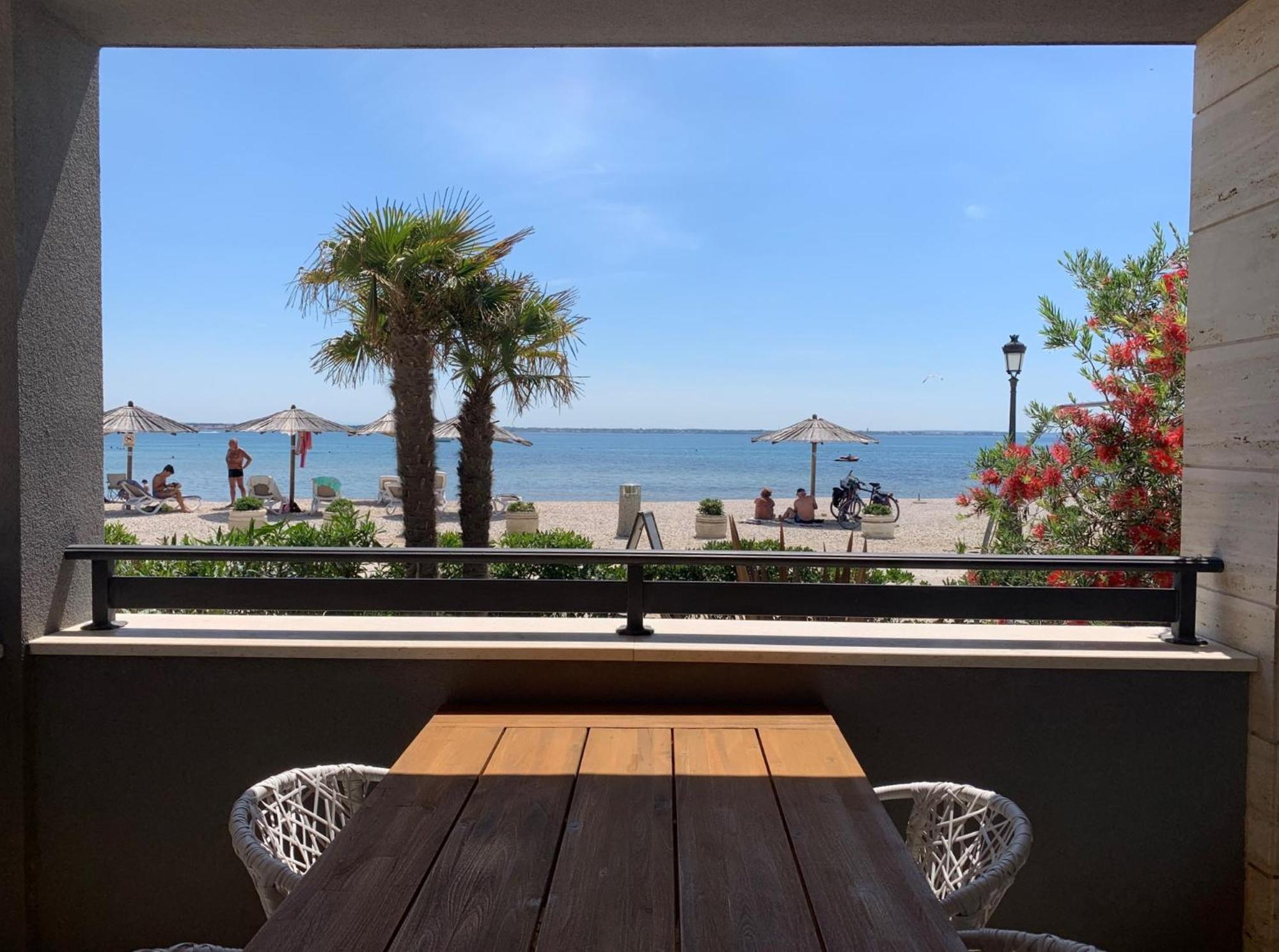 Apartments The Beach Resort Vir Zewnętrze zdjęcie