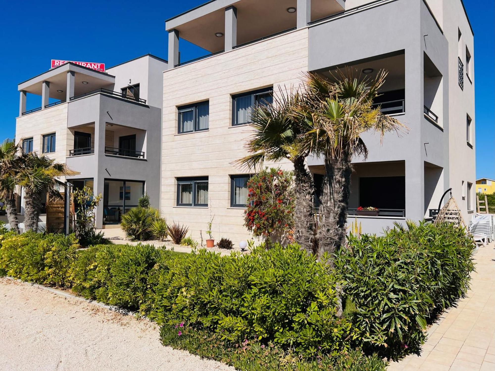 Apartments The Beach Resort Vir Zewnętrze zdjęcie