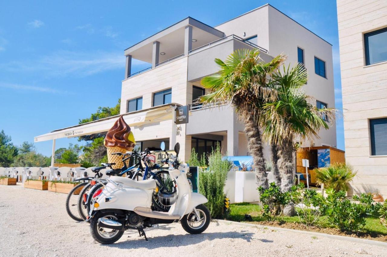 Apartments The Beach Resort Vir Zewnętrze zdjęcie